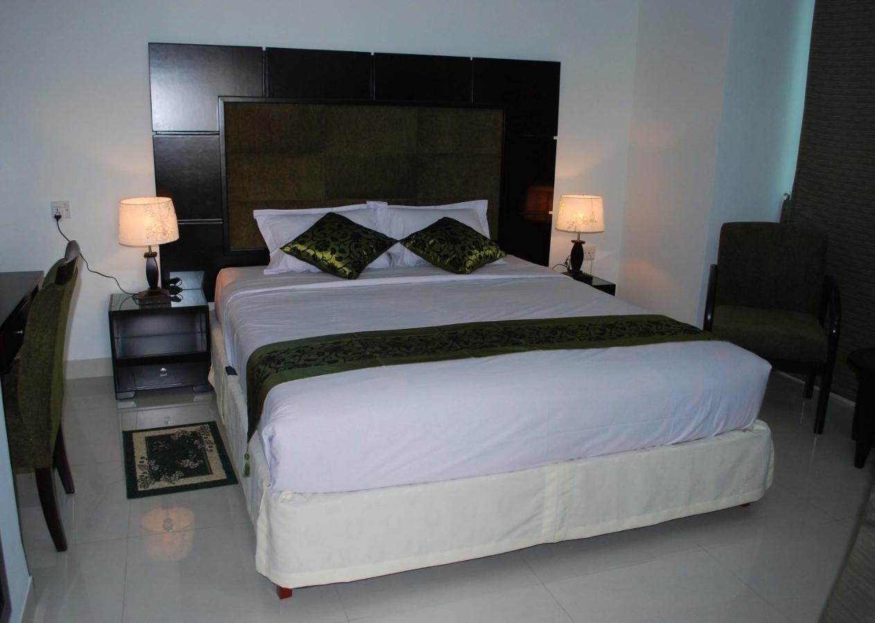 Orchid Business Hotel จิตตะกอง ภายนอก รูปภาพ